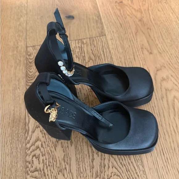 Versace Black and Gold Women's Heels - Picture 2 of 5